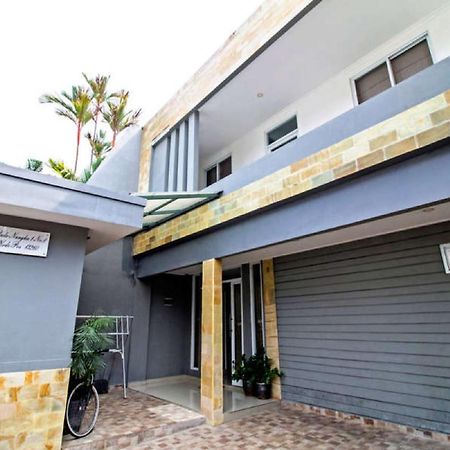 Reddoorz @ Pulomas Hotel Jakarta Ngoại thất bức ảnh