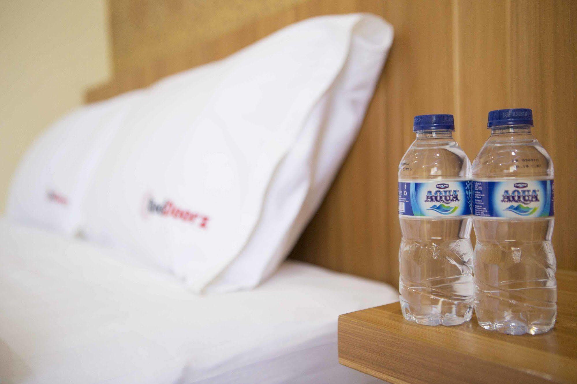 Reddoorz @ Pulomas Hotel Jakarta Ngoại thất bức ảnh