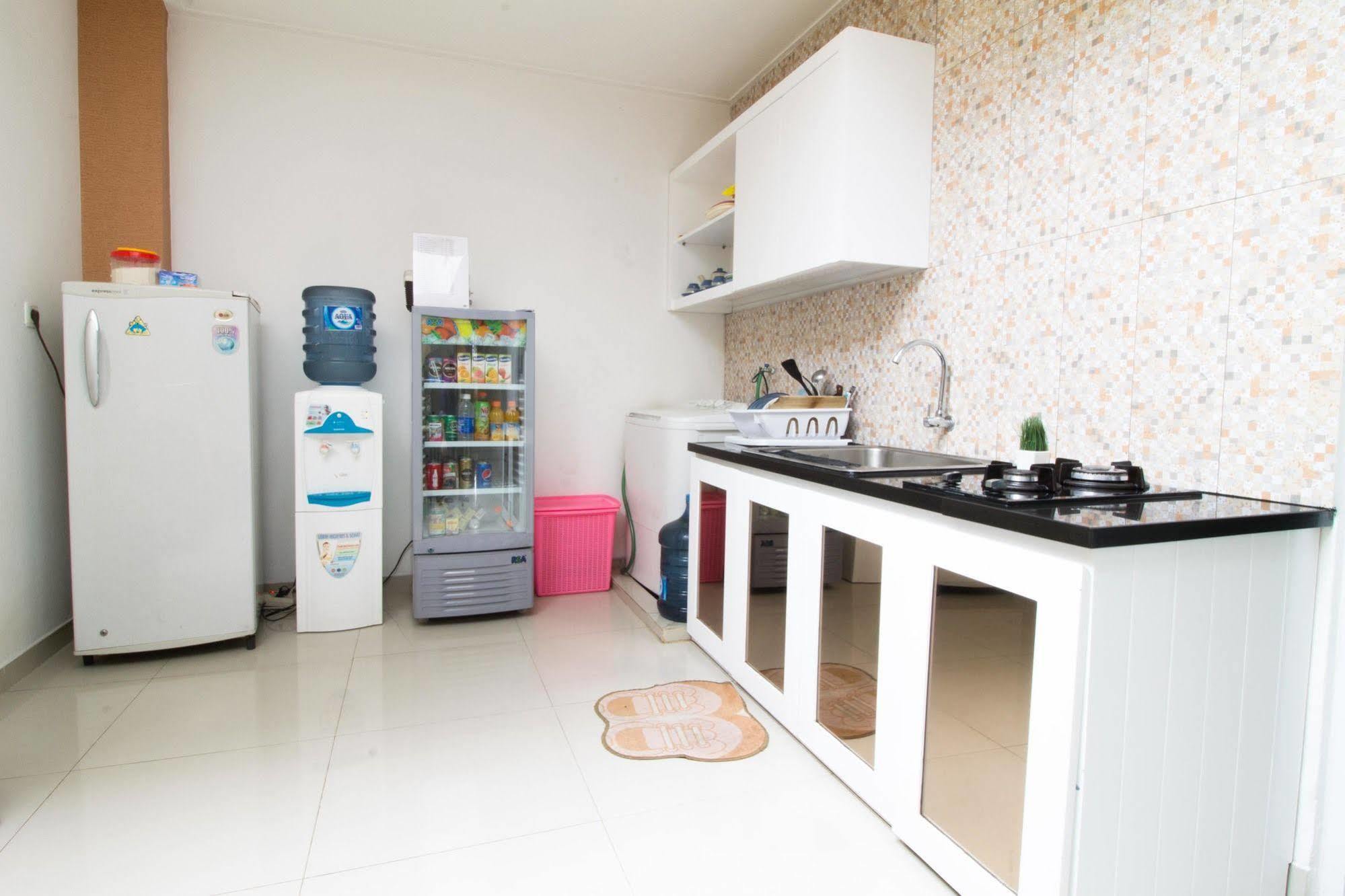 Reddoorz @ Pulomas Hotel Jakarta Ngoại thất bức ảnh